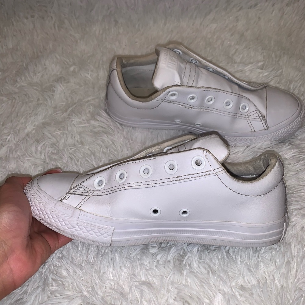 White converse - Picture 6 of 6